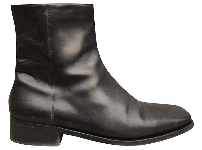 Botas Gucci de cuero negras 40,5 Negro