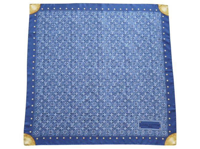 Louis Vuitton Bufandas de seda Azul  ref.239354