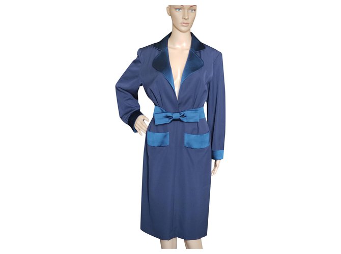 Yves Saint Laurent Dresses Navy blue Wool  ref.239507