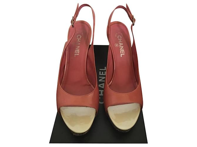 Zapatos de tacón / sandalias Chanel Plata Rosa Cuero  ref.239526