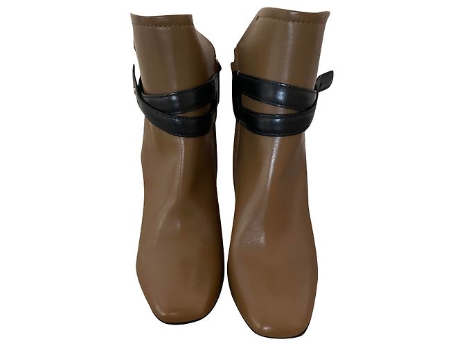 Botines Bally de cuero beige y marrón tacón 10cm
