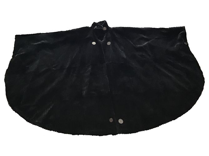 Fendissime Reversible Cape Black