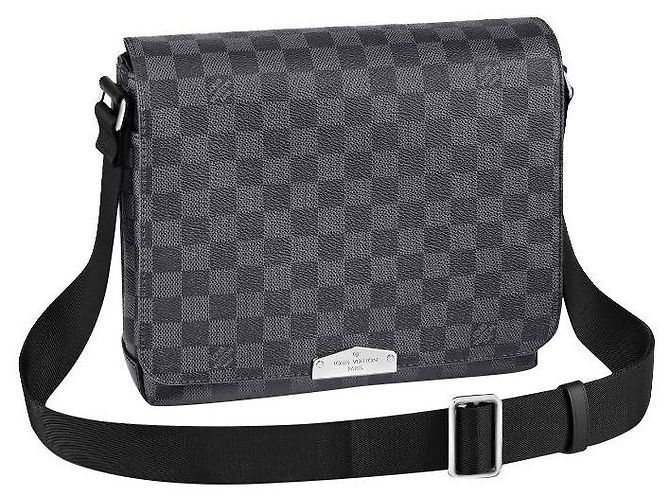 Louis Vuitton LV District PM new Grey