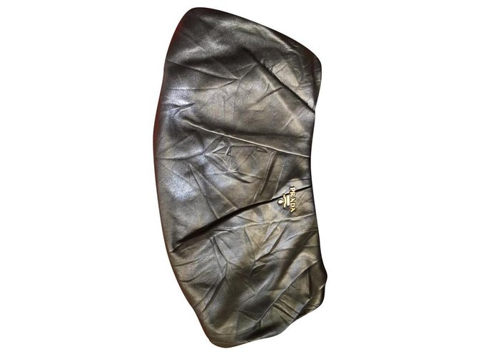 Prada Handbags Black Leather  ref.239864