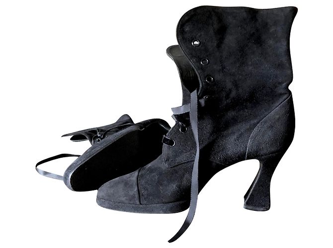 Botines CHANEL de ante Negro 