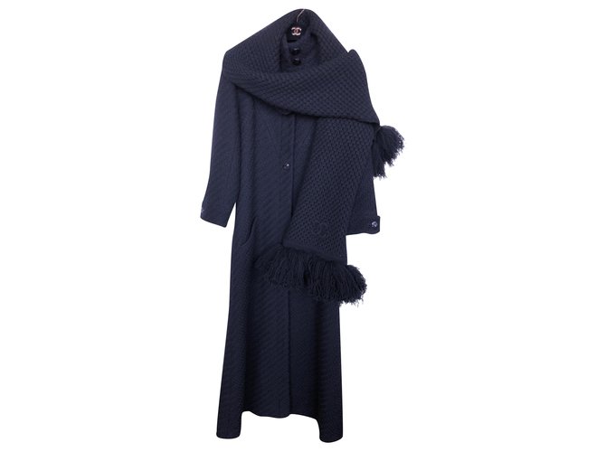 Chanel tweed coat and scarf Black  ref.240107