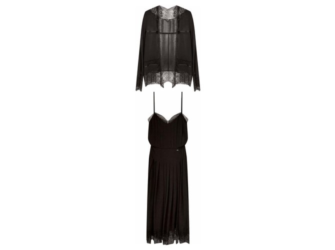 Chanel costume Paris-Rome exquis Soie Noir  ref.240164