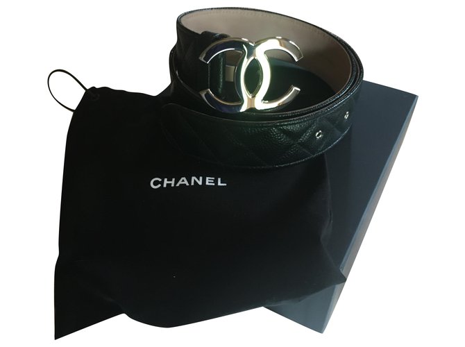 Chanel Cinturones Negro Cuero  ref.240409