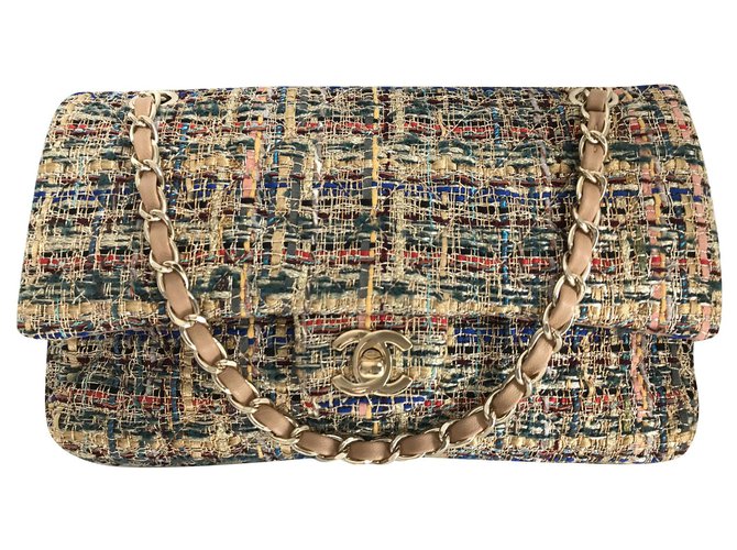 Timeless Chanel Handtaschen Mehrfarben Tweed  ref.240468