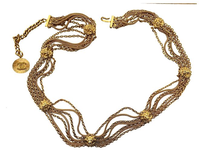 Chanel Cinturón con medallón de león Dorado