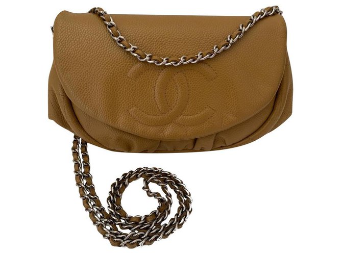 Chanel Bege Couro  ref.240526
