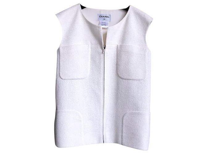 Chanel tweed vest jacket Cream  ref.240686