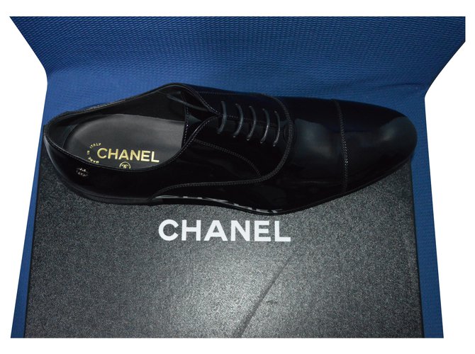 Chanel.  IN VENICE NERA Black Varnish  ref.240697