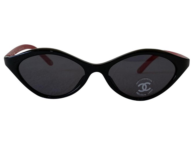 Chanel Oculos escuros Preto Vermelho Acetato  ref.241031