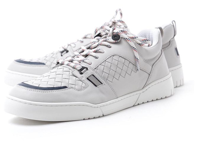 leje Lederen Konklusion Bottega Veneta (Sneakers Men's Shoes) White Leather Rubber ref.241043 -  Joli Closet