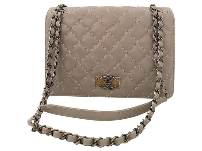 Chanel Handbags Grey Leather  ref.241182