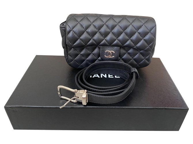 Chanel UNIFORM Black Silver hardware Leather  ref.241515