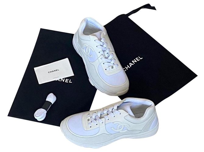 Chanel Sneakers White ref.241554 - Joli Closet