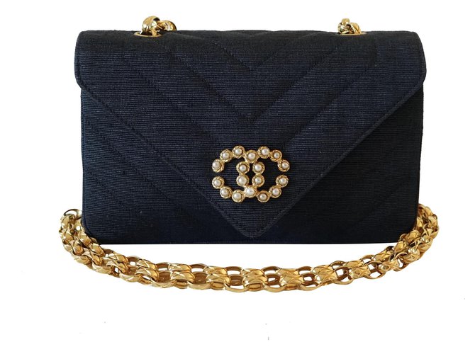 Chanel Bolsos de mano Azul Paño  ref.241755