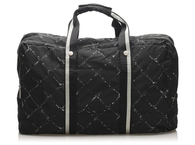 Chanel Black Old Travel Line Nylon Travel Bag White Cloth  ref.242043