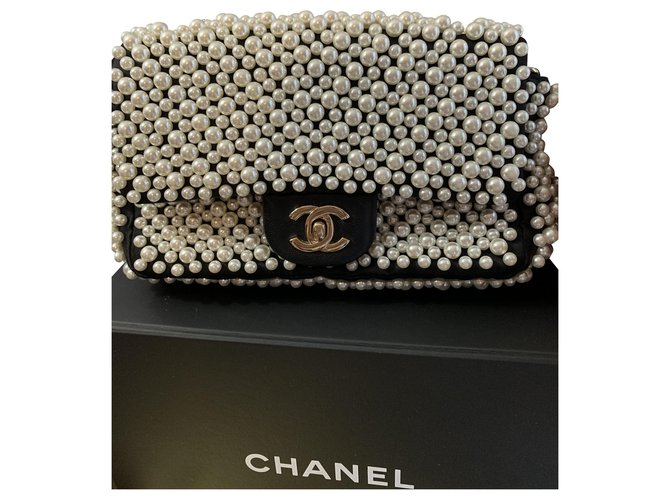 Chanel Timeless classic Black Silk  ref.242115