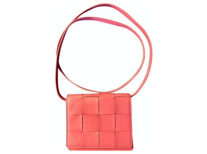 Bottega Veneta Cassette Bag Pink Leather  ref.242385