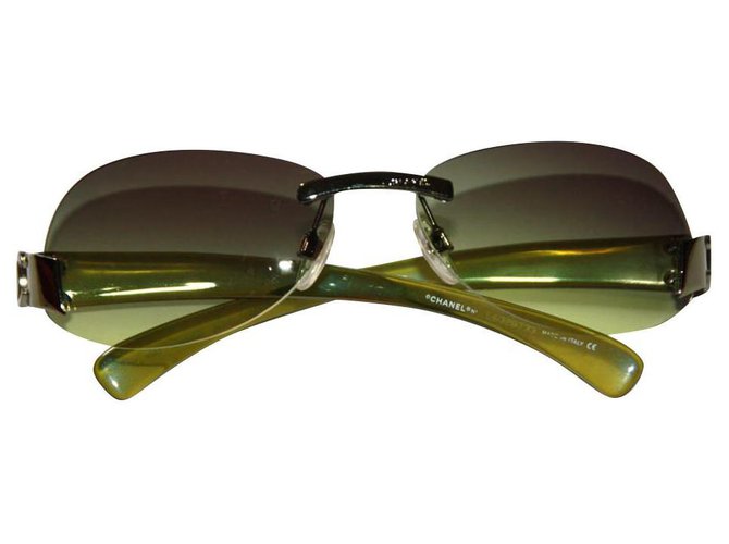 Óculos Chanel Verde oliva  ref.242705