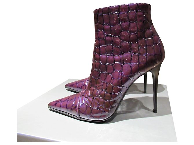 Botas de charol violeta de Gianmarco Lorenzi