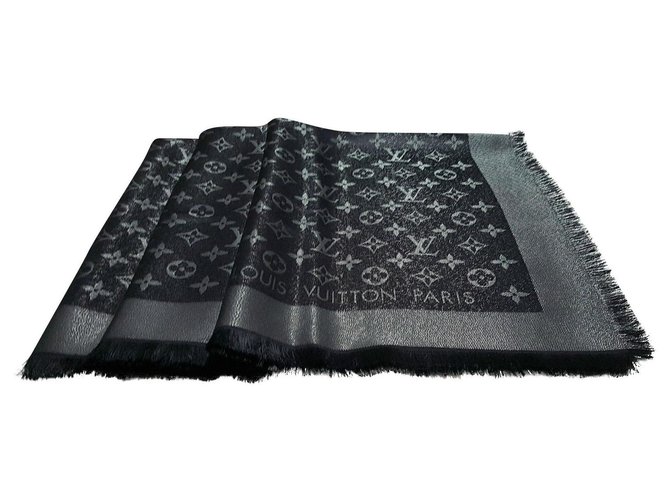Louis Vuitton Monogram scarf Black Silk  ref.242984