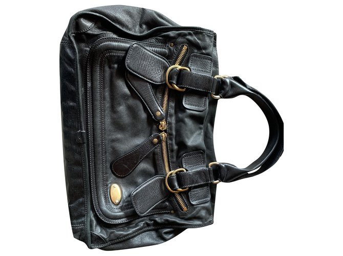 Chloé Handbags Black Leather  ref.243022