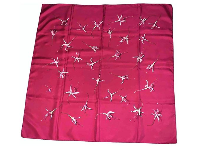 Hermès Flores fucsia