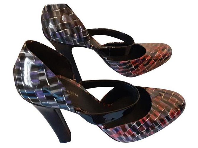 Bottega Veneta Heels with strap Multiple colors Patent leather  ref.243624