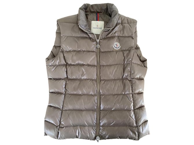Moncler CHANY Taupe Poliammide  ref.243688