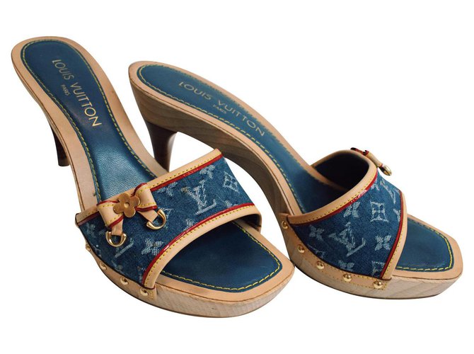 Louis Vuitton Des sandales Tweed Bleu  ref.243692