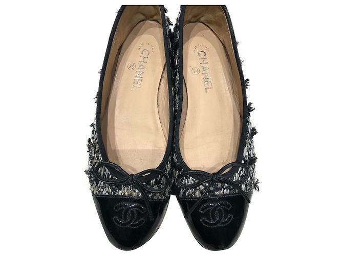 Chanel Ballet flats Black