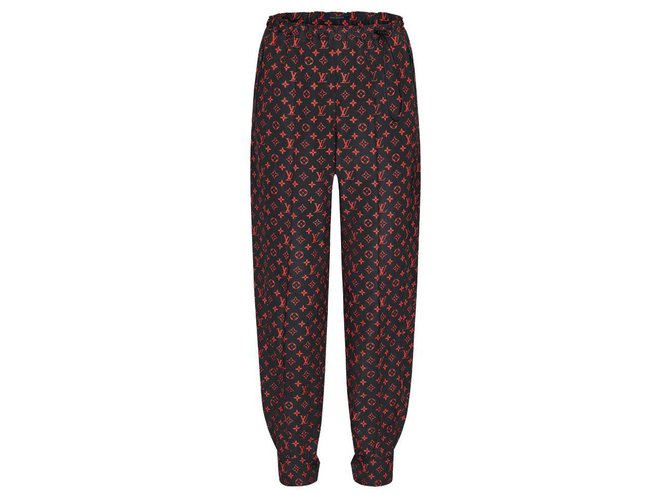 Louis Vuitton LV monogram jogging Red Polyamide ref.244241 - Joli Closet