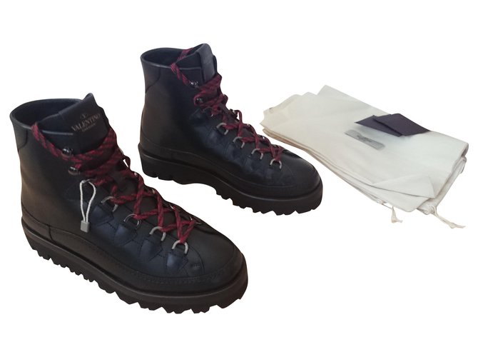 Valentino Garavani Valentino Combat Boots, Size 39 Black Leather  ref.244478