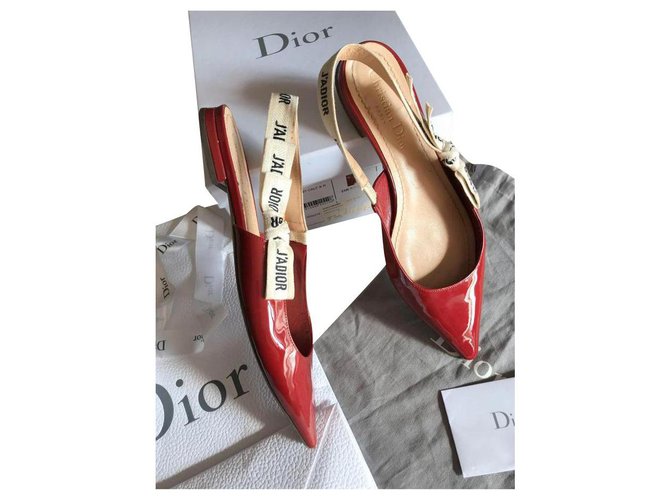 Dior Des sandales Cuir vernis Rouge  ref.244657