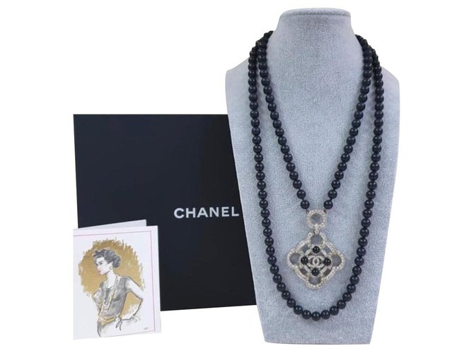 Colar de condicionamento Chanel Camelia Multicor Metal  ref.244695
