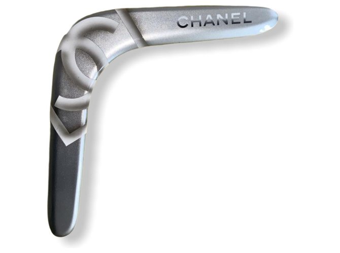 Chanel Misc Grey Plastic  ref.245526