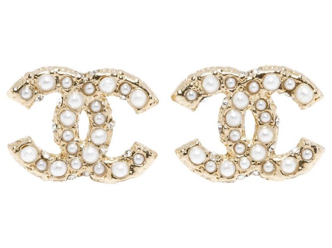Chanel CC DIAMONDS AND PEARLS Métal Doré  ref.245976