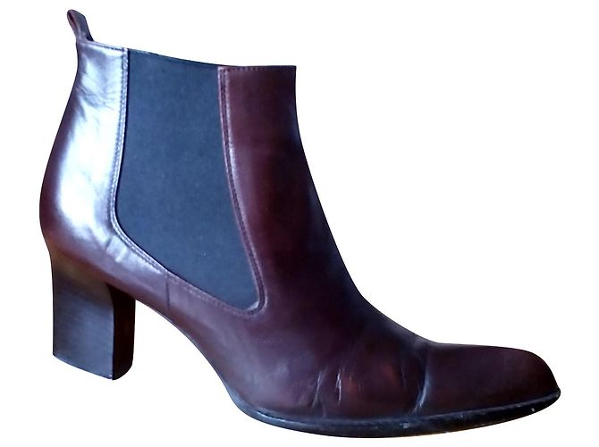 MIU MIU LEATHER BOOTIE Brown