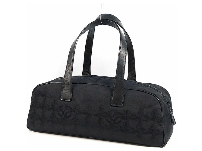 CHANEL New Travel Line Mini boston Womens Boston bag A15828 black Leather Nylon  ref.246376