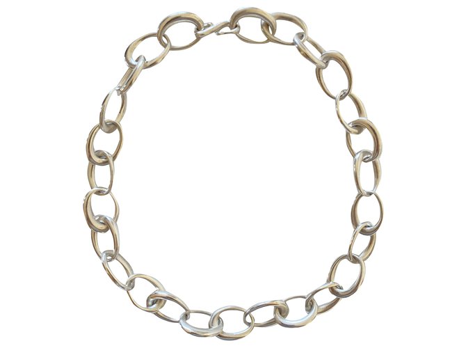 Chanel Necklaces Silvery Silver  ref.246516