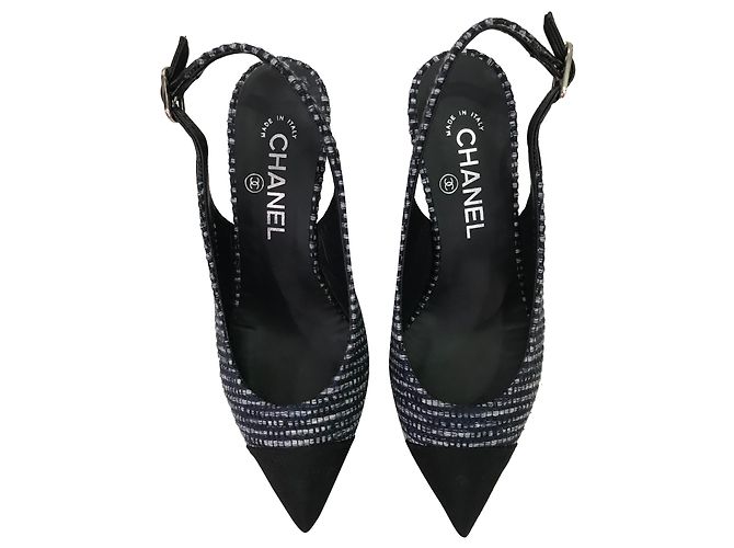 Décolleté Chanel Blu Tweed e Punta in Raso