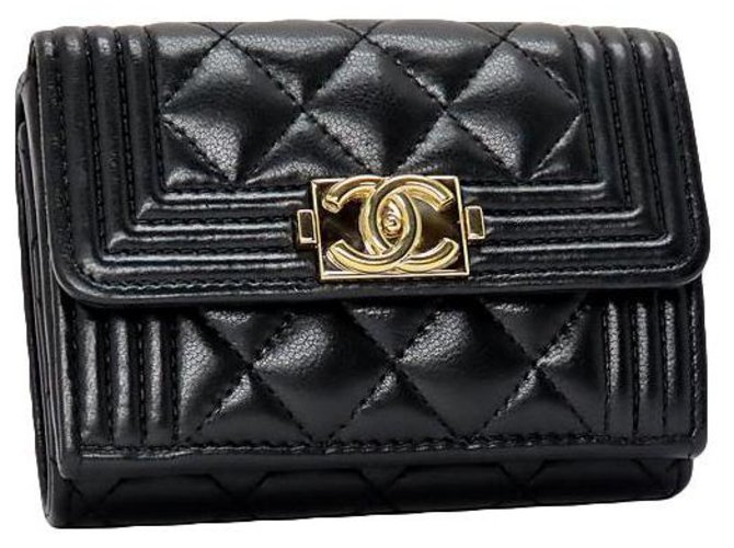Chanel Tri-fold Wallet Black Lambskin  ref.247641