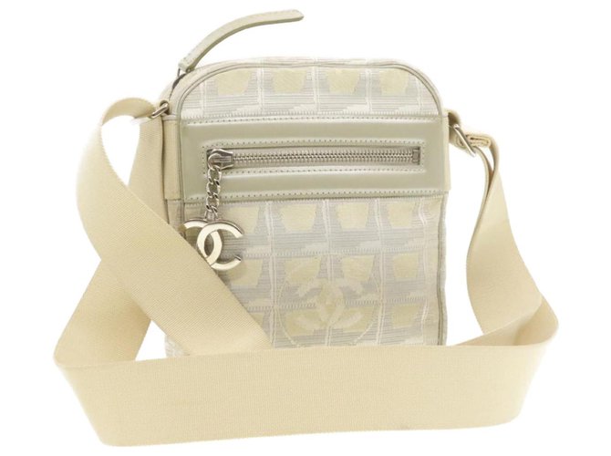 Chanel Travel line Synthétique Beige  ref.247960