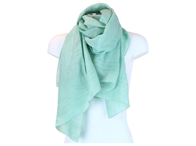 Chanel shawl Green Silk  ref.248047