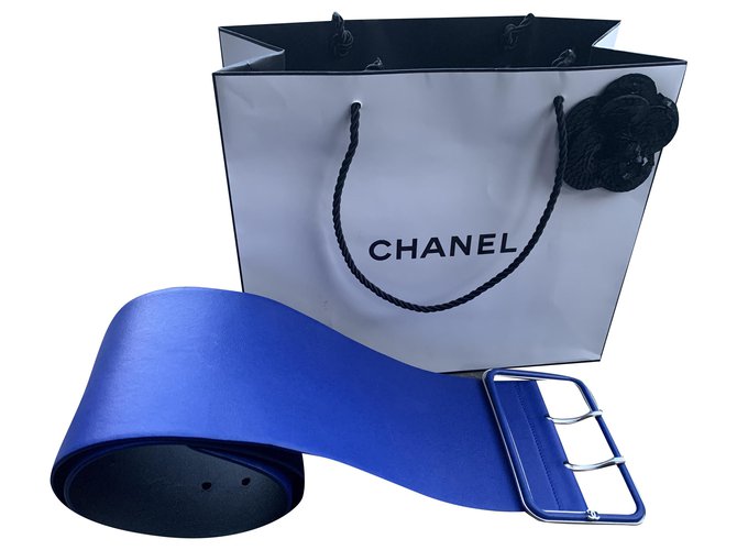 Chanel Presentes VIP Azul Couro  ref.248156