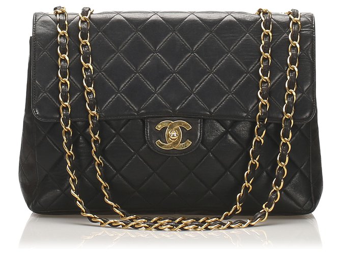 Chanel Black Jumbo Classic Lambskin Single Flap Bag Leather ref.248218 -  Joli Closet
